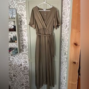Baltic Born short sleeve olive maxi. Size XL